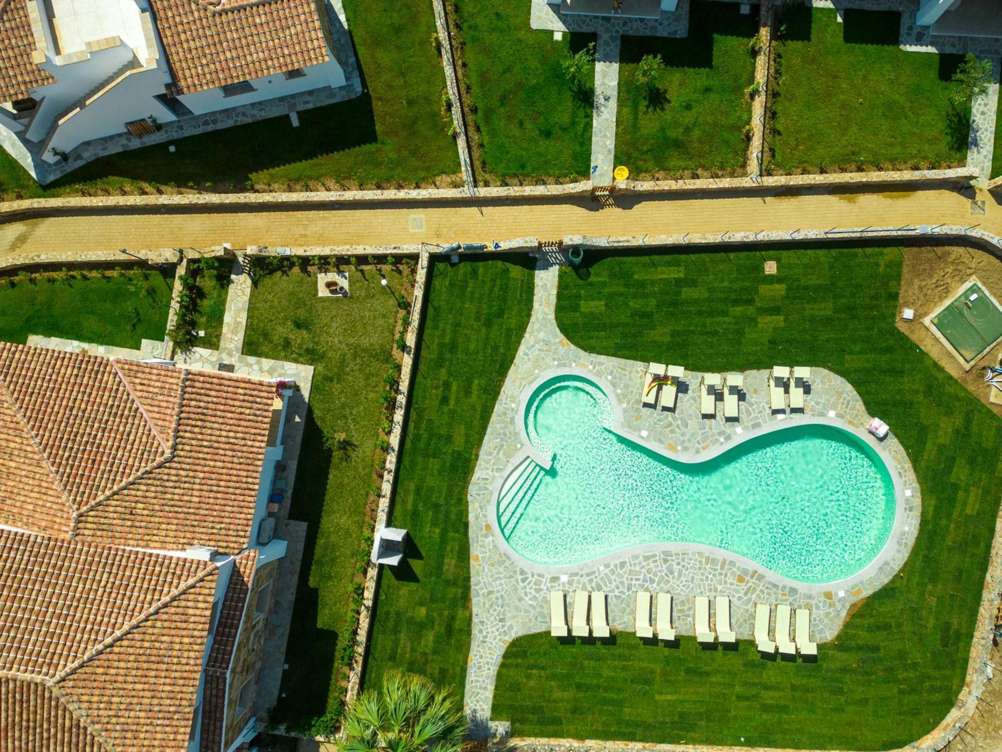 Enaja - Luxury Retreat Aparthotel Будони Екстериор снимка